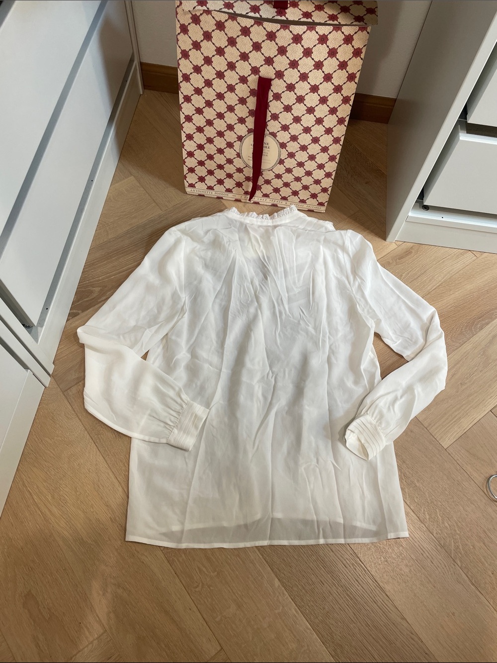 ‼️Moving Sale / NWT Sezane CLAIRE BLOUSE Ecru in US size 4 / European size 36 - Picture 6 of 10